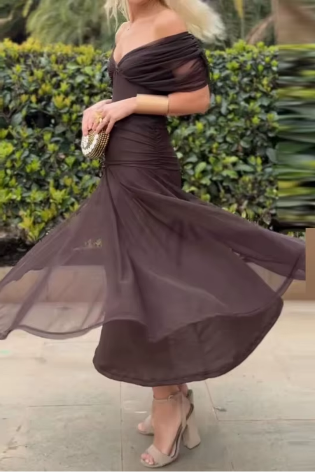 Novarente™ Vestido Maxi Elegante con Escote en V para Ocasiones Especiales