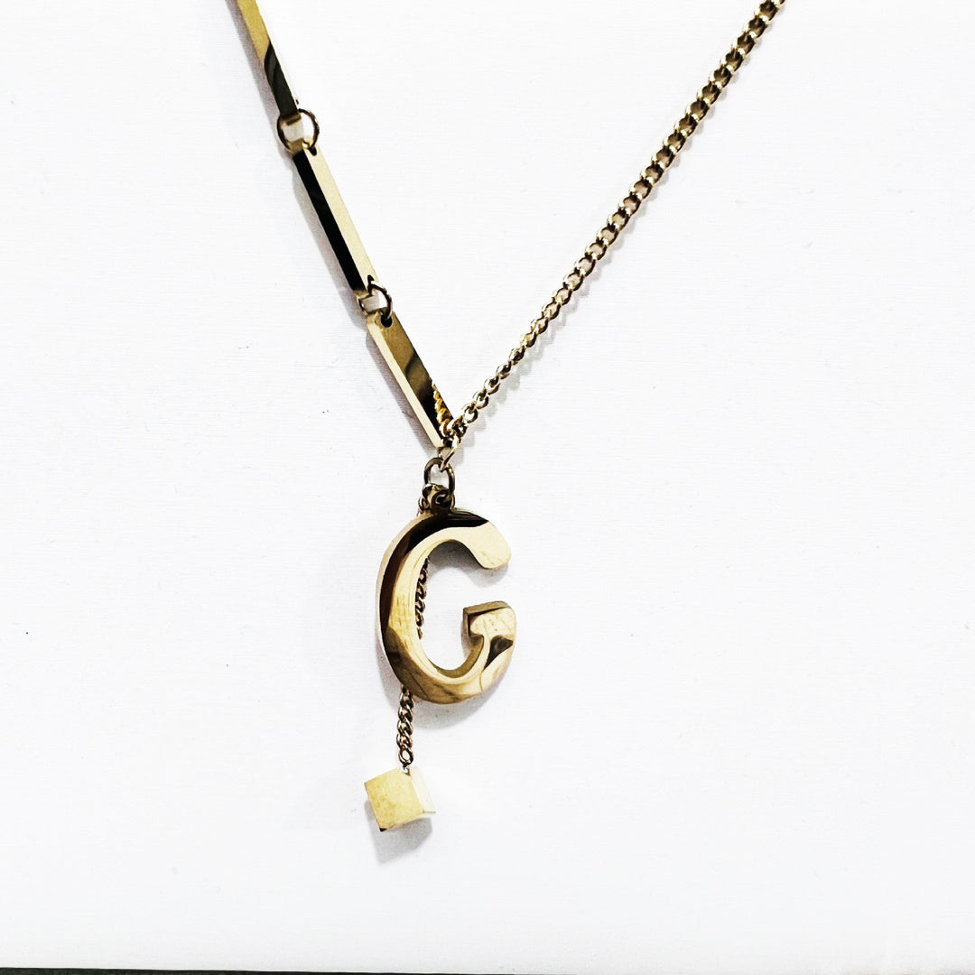 Blakely™ Collar con Inicial Personalizada en Acabado Elegante