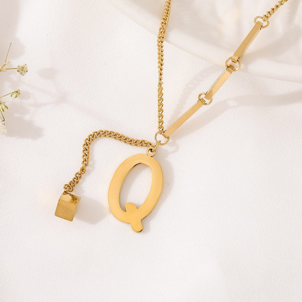 Blakely™ Collar con Inicial Personalizada en Acabado Elegante