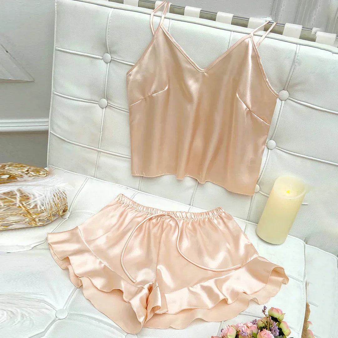 Jessa | Conjunto de Pijamas Completo con Top de Satén y Pantalones Cortos