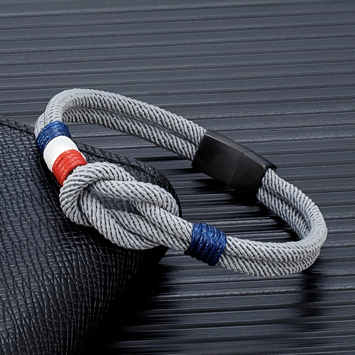 Porter™ Pulsera de Cordón con Nudo y Detalle de Bandera Francesa Ajustable
