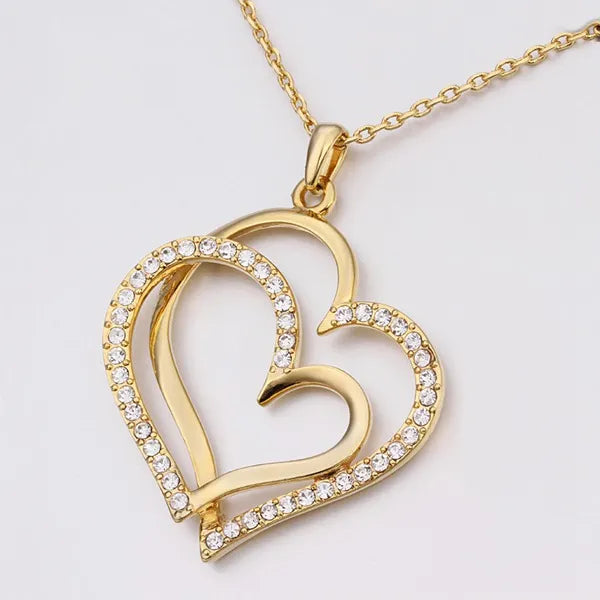 Eira™ Collar “Amor Eterno” en Acabado Dorado Elegante